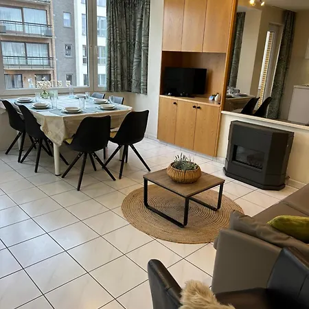Appartement App Zeelaan B3 *